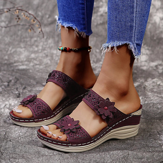 Sandaler för damer med snyggt blommönster