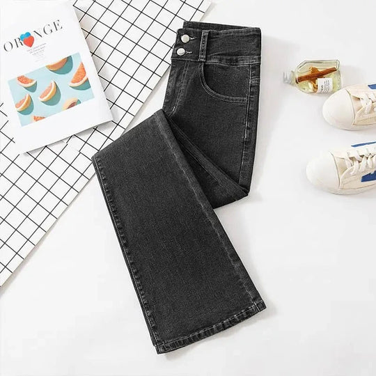 Figurformning med damjeans med hög midja