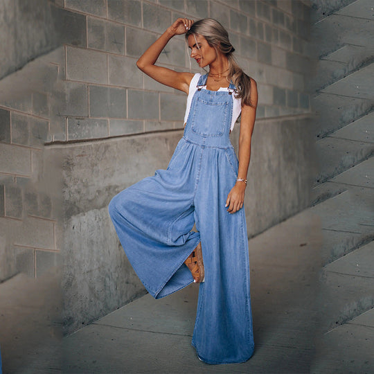 Denim-jumpsuit med avslappnad chic stil och bekväm passform