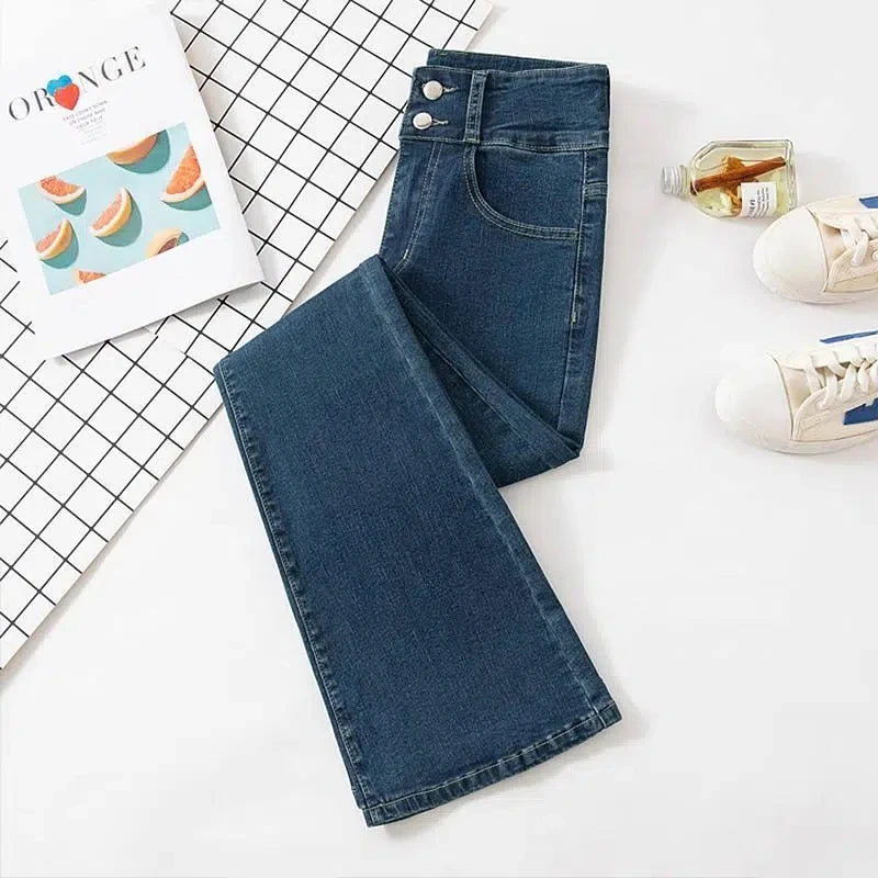 Figurformning med damjeans med hög midja