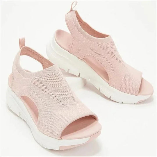 Sandaler för kvinnor med ihålig design för en lättviktskänsla