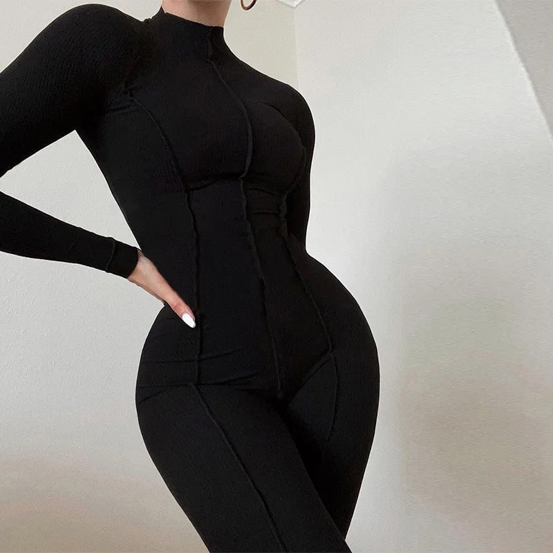 Vit jumpsuit för kvinnor för en elegant ensemble