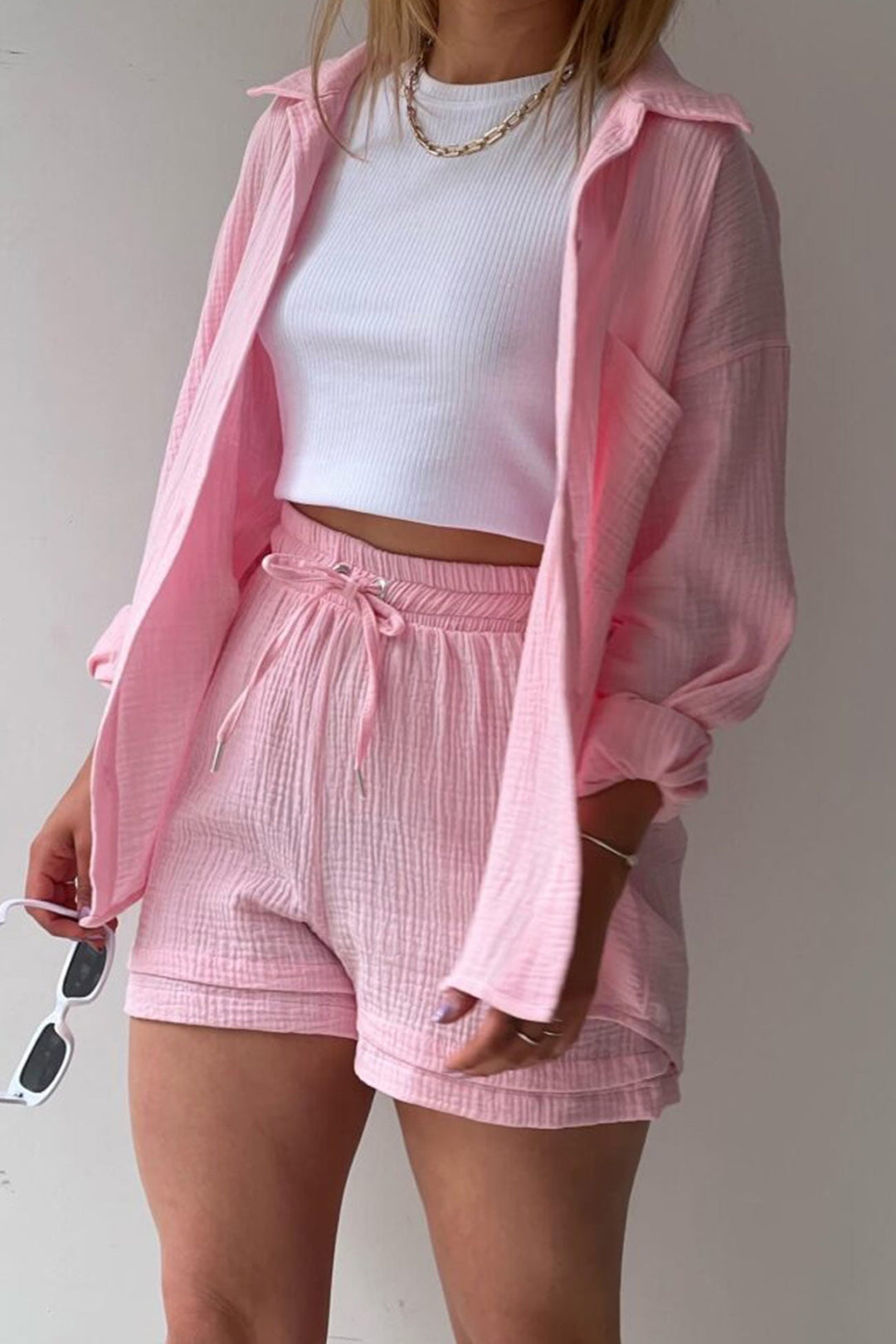 Damkläder - Långärmade toppar och shorts med mittknappar - Perfekt för vardags- och sommarkläder
