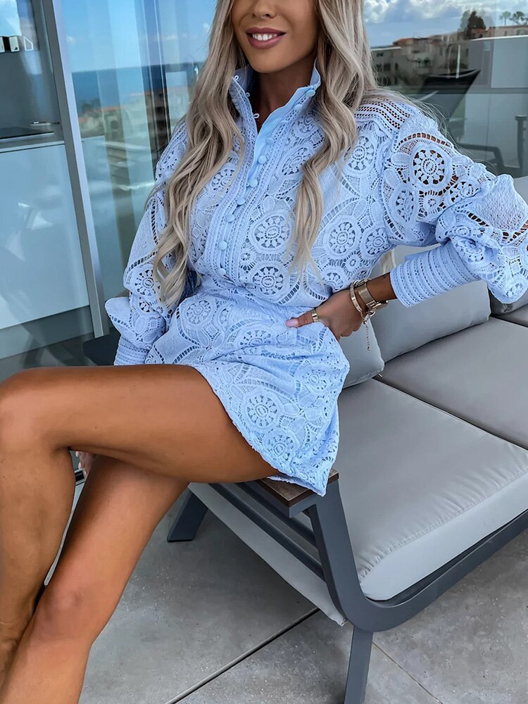 Damkläder - Broderad långärmad topp med mittknapp och shorts - perfekt för vardags- och sommarkläder