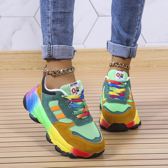 Snygga och livfulla ortopediska sneakers