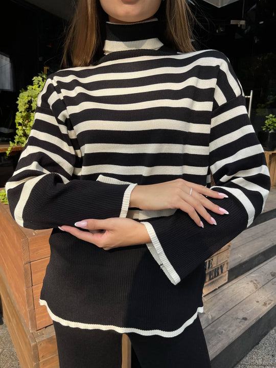 Damkläder - Stickat set - Randig turtleneck och lösa byxor - Perfekt för vardags- och vinterkläder