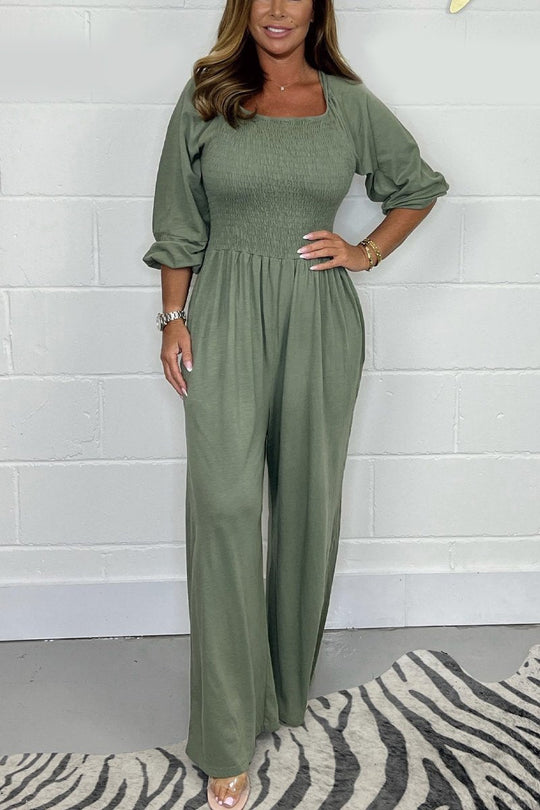 Avslappnad enfärgad jumpsuit för en avslappnad look