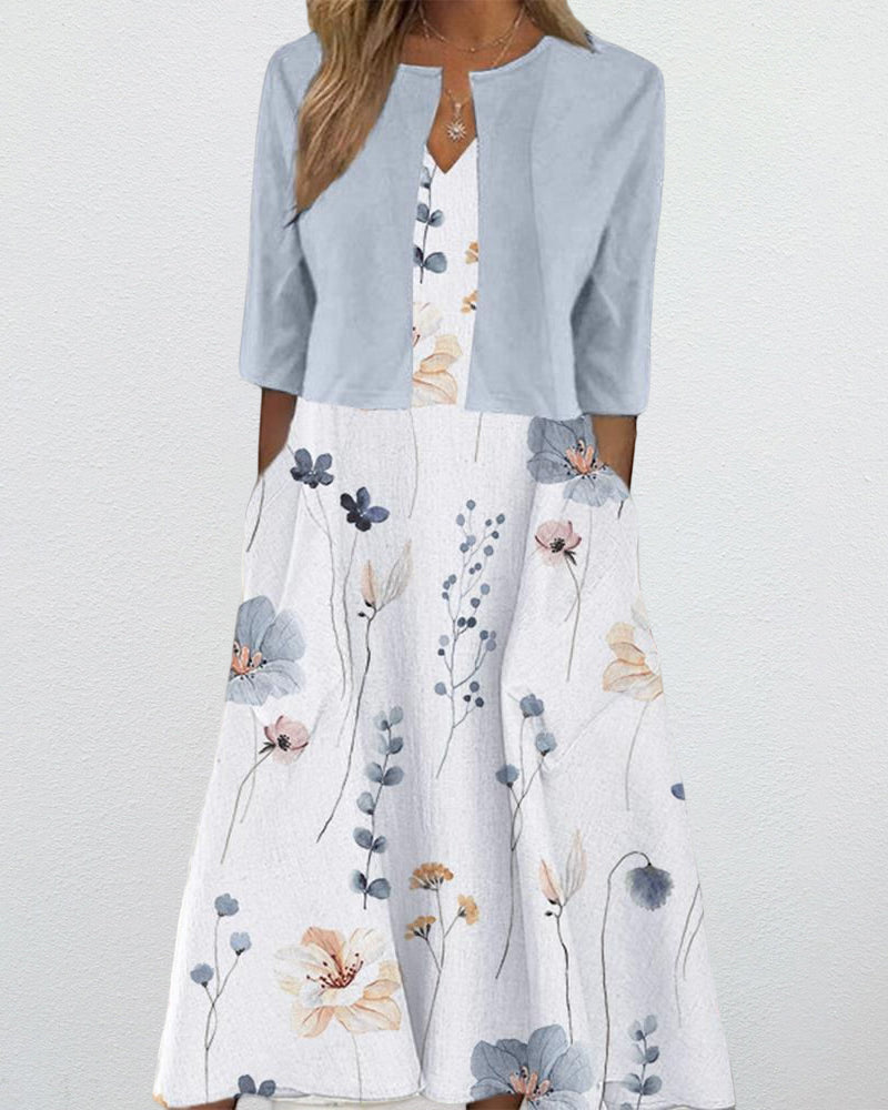 Elegant tvådelat set med v-hals och blommigt tryck