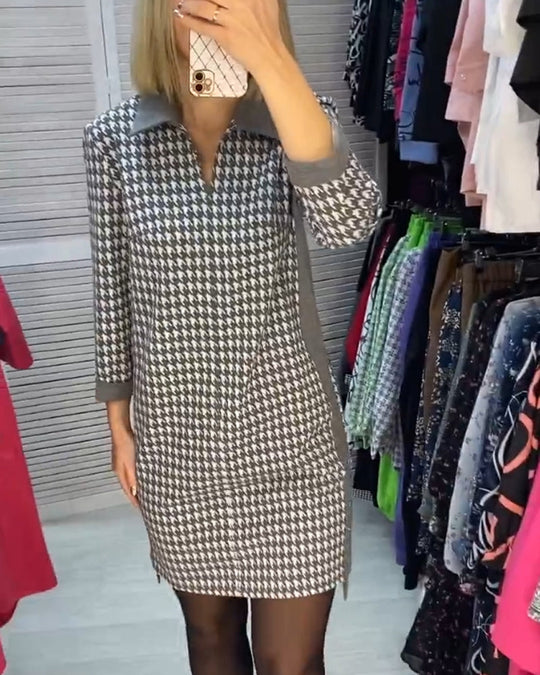 Knälång mönstrad klänning med fickor perfekt för street style