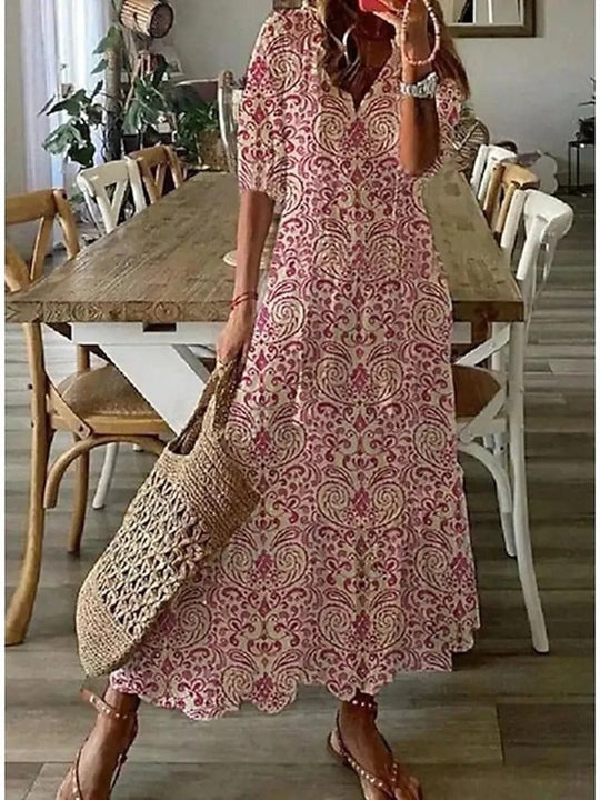 Lång bohemisk klänning för en bekväm sommarkänsla